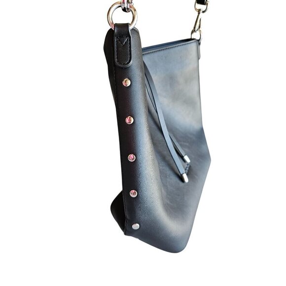 Westbronco Black Faux Leather Bucket Bag With Adjustable Strap & Metallic Accent - Picture 5 of 14